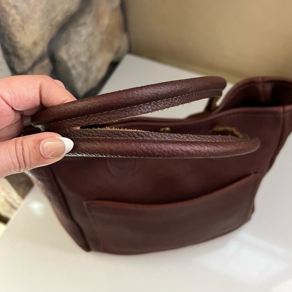 Deerfield Leathers Barn Bag Quality Leather Tote Bag - Picture 4 of 15